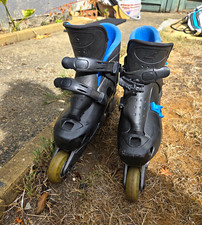 Lady’s Black & Blue Inline Skates Pair with Strap Closure, Size S