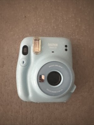Fujifilm Instax Mini 11 Instant Camera - Sky Blue