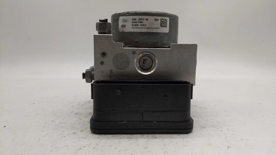 2017-2018 Lincoln Mkz Abs Pump Control Module V5QWQ - Image 3 of 4