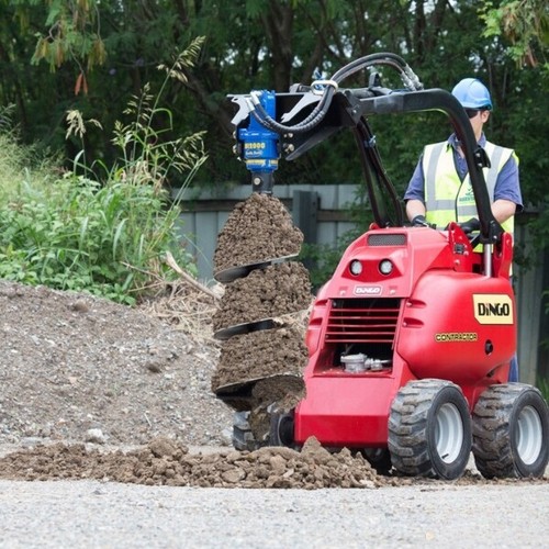AUGER TORQUE Mini loader Package - ML2000 + 4 way swing frame + S4 300mm auger - Picture 2 of 3