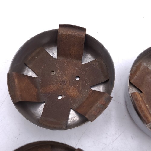 Pontiac 1973-81 Firebird Trans Am Grand Prix Rally II Wheel Center Cap OEM- 4 - Picture 10 of 13