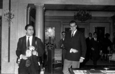 Prince of Spain Juan Carlos de Borbon at the Zarzuela Palace 1962 OLD PHOTO 7
