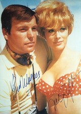 Hollywood screen legends Robert Wagner & Jill St John signed photo