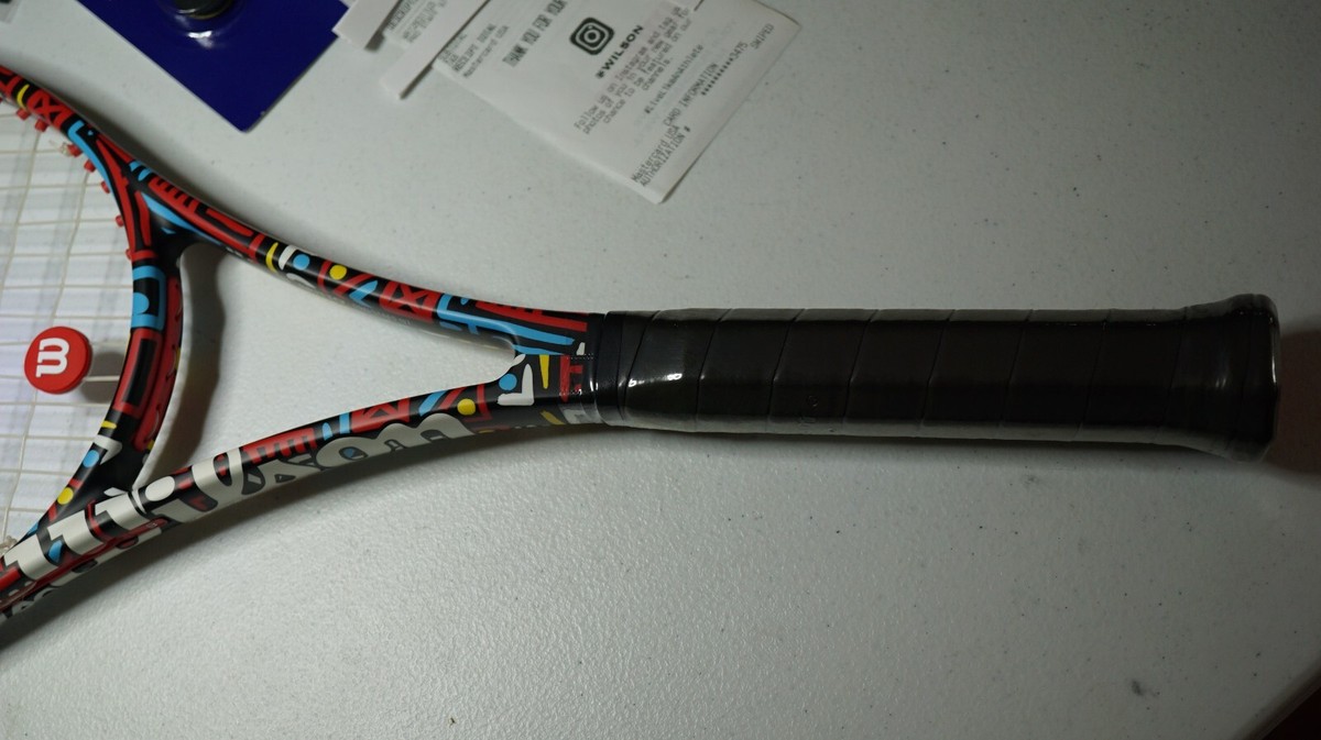 Grip Size 4 3/8 - Wilson v.13 Pro Staff 97 - BRITTO Hearts Grip Size 4 3/8 - Wilson v.13 Pro Staff 97 - BRITTO Hearts