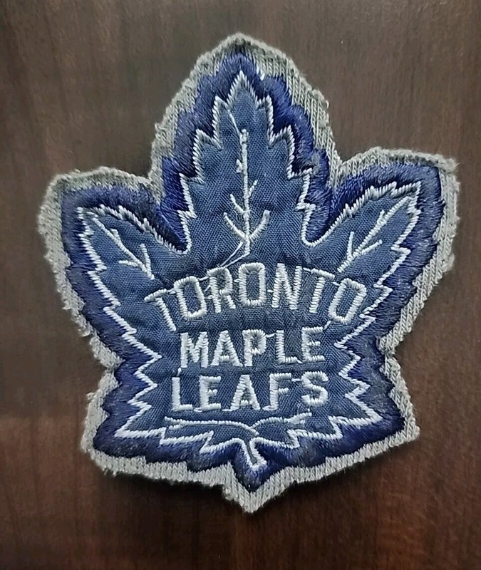Circa 1960s Toronto Maple Leafs Jersey Logo/Patch NHL Vintage Memorabilia