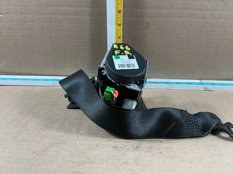 Retractor de cinturón de seguridad delantero derecho Mercedes-Benz E500 W211 2003-2006 605369300 OEM Foto 3 de 4