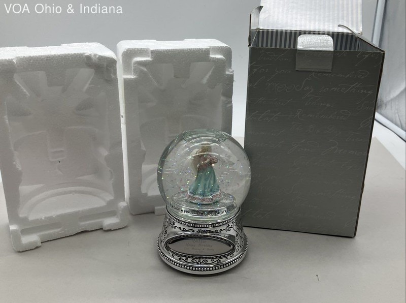 Things Remembered Angel Musical Snow Globe Plays Amazing Grace Original Box 2008