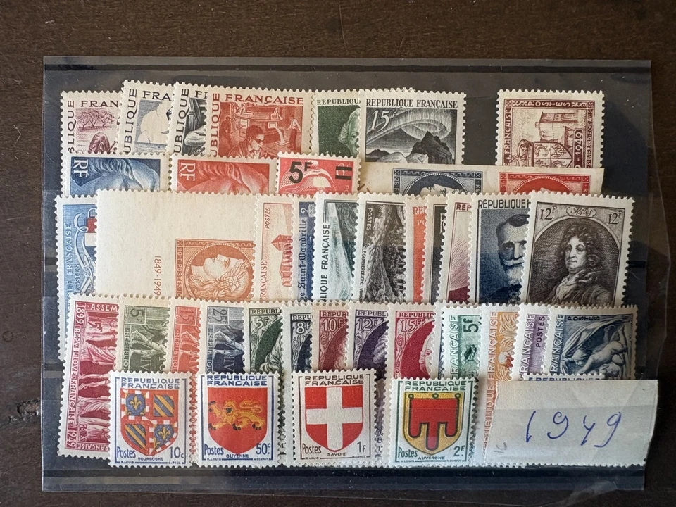 Timbres Année complète 1949 neuf ** MNH (livraison incluse) - Photo 1/1