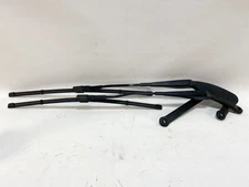 15-20 MERCEDES C300 W205 FRONT WINDSHIELD RIGHT & LEFT WIPER ARM W / BLADE OEM
