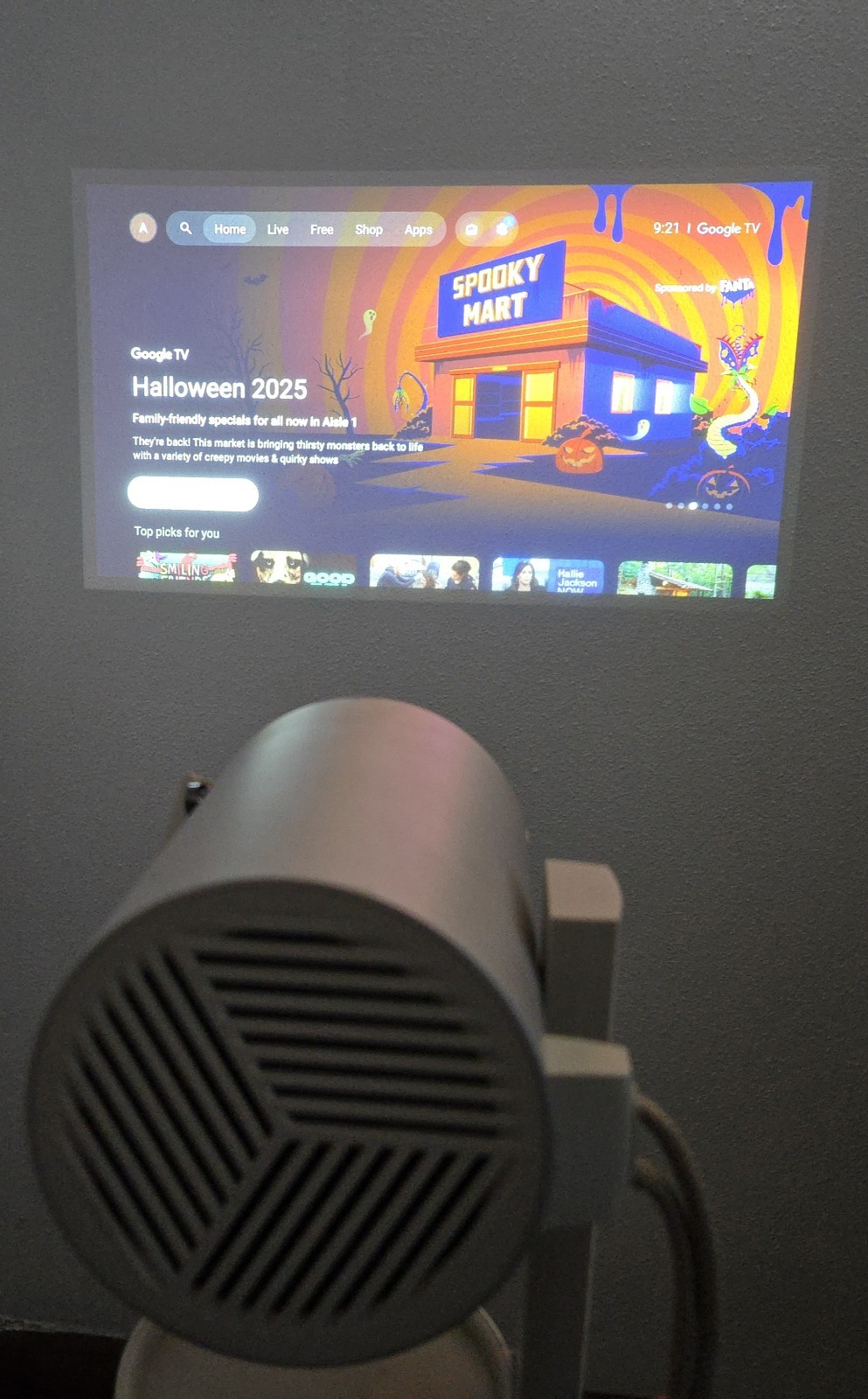 XGIMI MoGo 3 Pro Outdoor Projector + with PowerBase Stand, 2.5hrs Battery