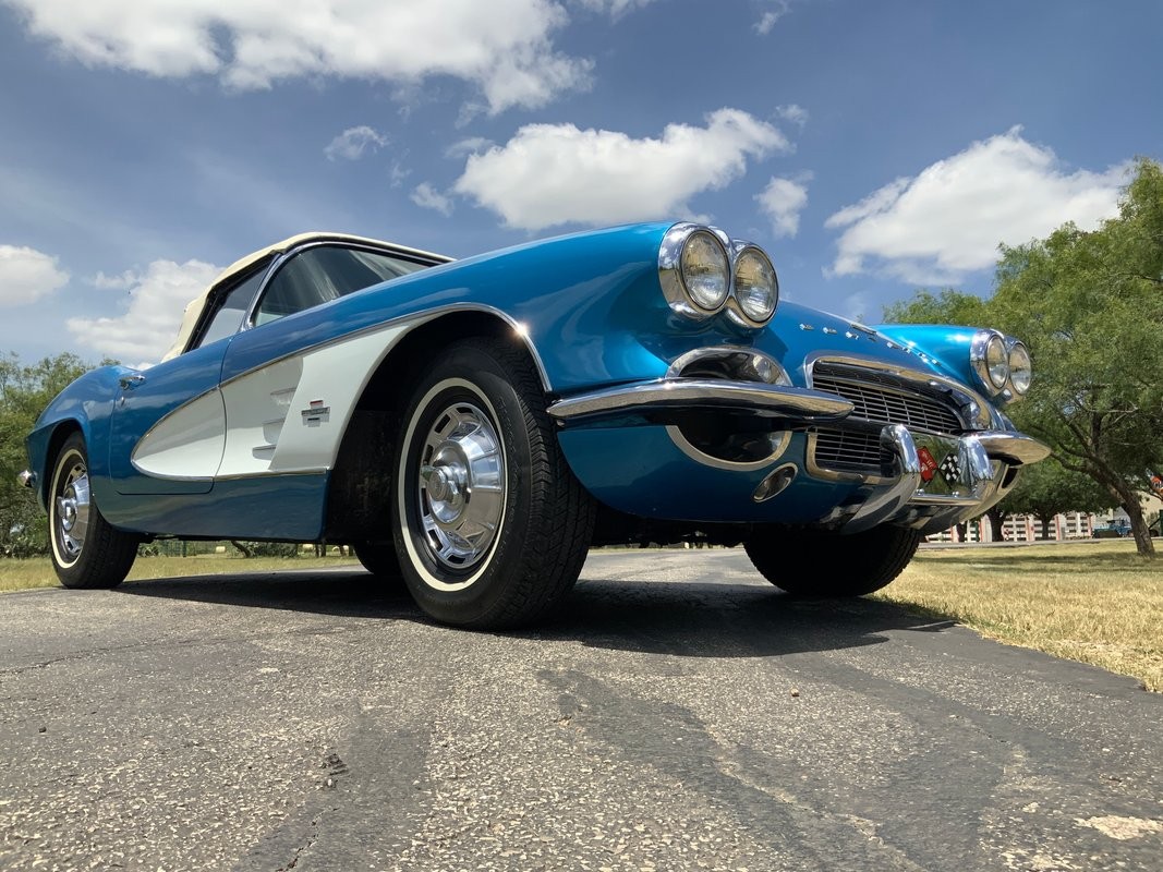 1961 Jewel Blue Chevrolet Corvette   | C1 Corvette Photo 7