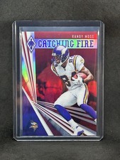 2019 Panini Phoenix Catching Fire Red /299 Randy Moss #29 HOF A4