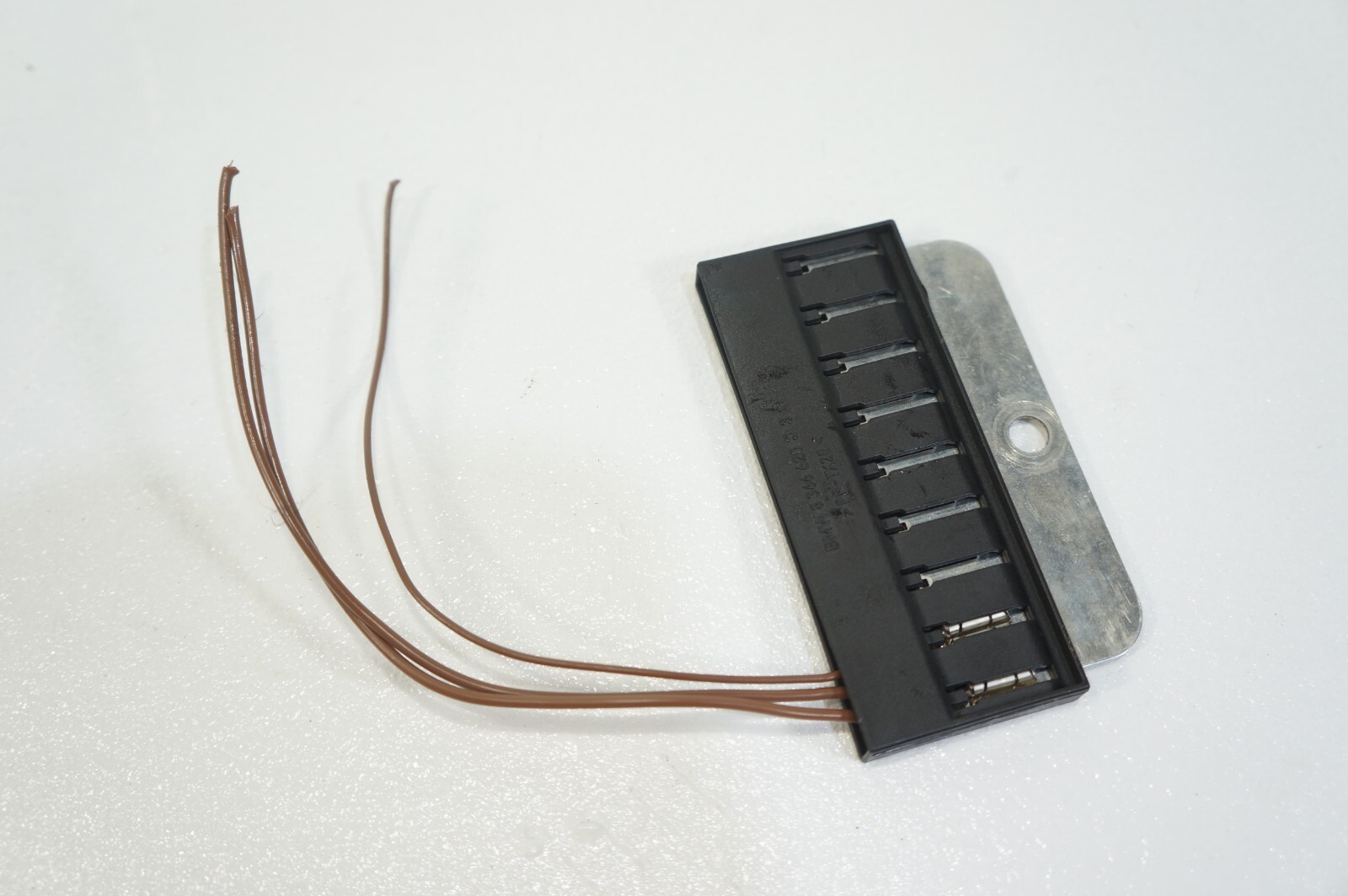 OEM BMW negative wire cable terminal clamp loom ground connector cut 8 366 620