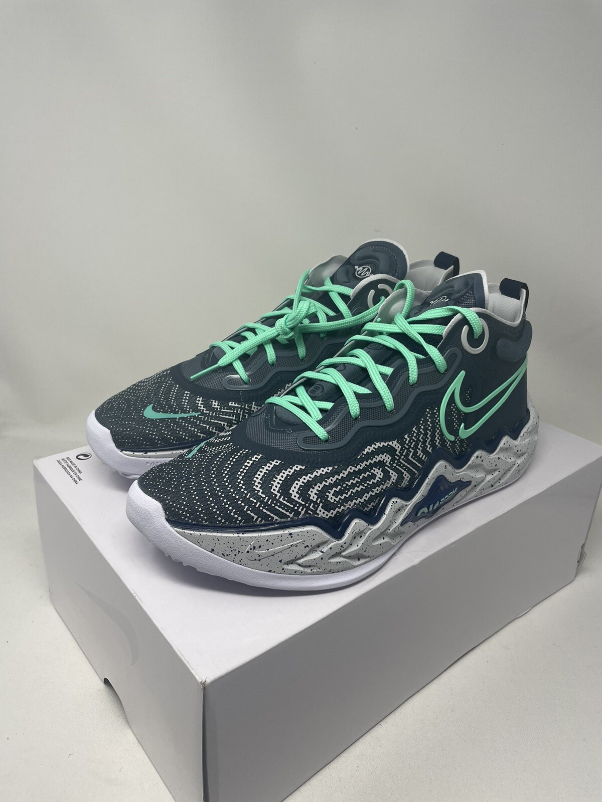 nike air zoom gt run green