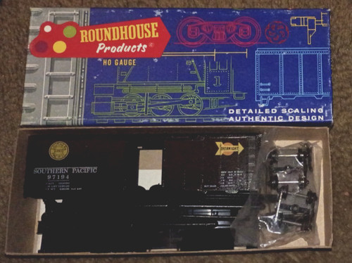 HO Único SOUTHERN PACIFIC 40' "Overnight" Boxcar #97194, Roundhouse #1050. | Condition: New
