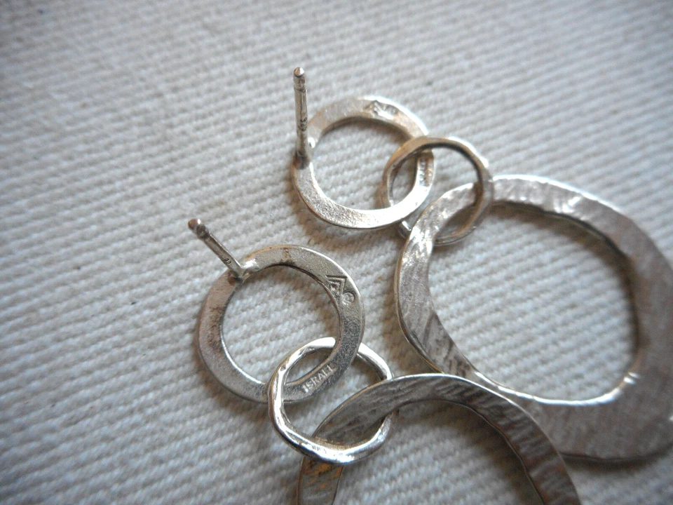 Lightly Oxidized Sterling Silpada Israel Textured Circle Earrings P1529  RE3711 - Image 4 of 4