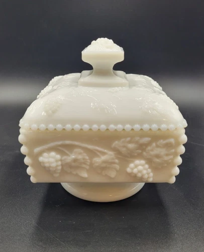 Vintage Westmoreland Pedestal Milk Glass Wedding Box Candy Trinket Dish Grapes