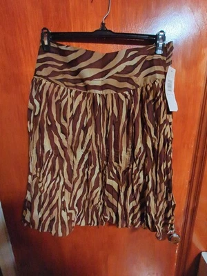 Allison Taylor Size 8 Brown and Tan Short Skirt lined. NWT - Image 1 of 4