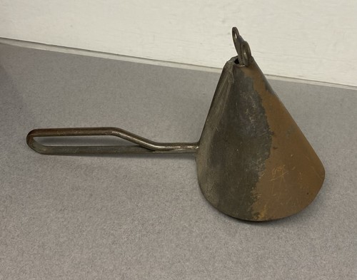Antiker primitiver kegelförmiger Drehschlüssel Eisportionierer Metall rustikal - Bild 6 von 8