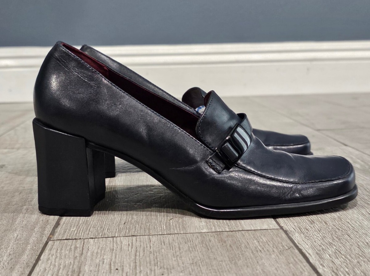 Vintage NINE WEST y2k Navy Leather Square Toe Block Heel Loafers