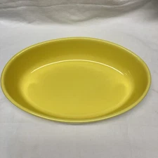 ❤️Vintage Pottery Large Oval Serving Bowl in Bright Yellow Mid-century Modern