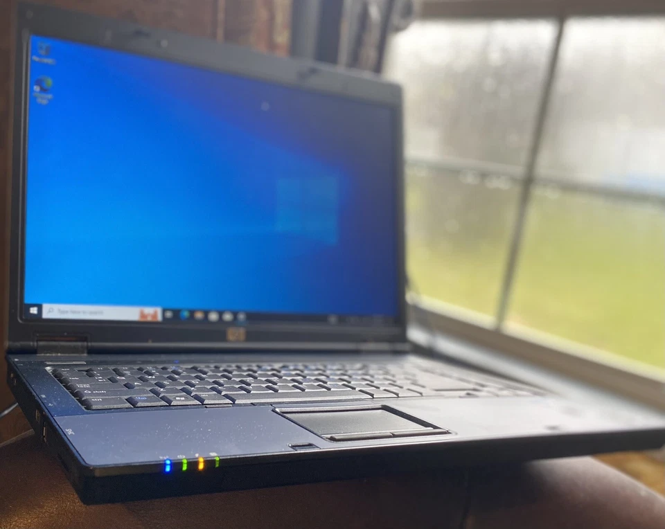 ¡Portátiles con Windows 10! Dell, Acer, etc.... AMD Intel 2.0GHz 4GB RAM 250GB SSD DVD Foto 2 de 4