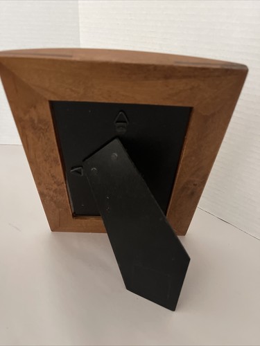 Photo Frame Holds 4x6” Picture Solid Wood Portrait or Landscape Easel Back - Picture 6 of 12