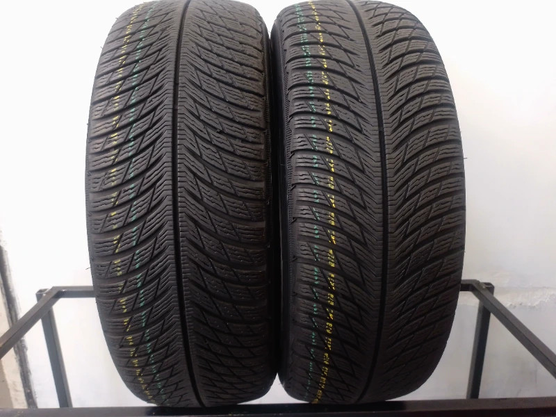 2 Pneumatici USATI MICHELIN 235/60 R18 107 H DOT: 2222Invernale