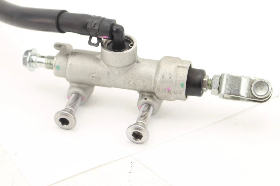 Kawasaki Ninja 650 Ex650A 2015 fabricante original freno trasero cilindro maestro depósito Foto 3 de 4