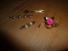 4 alte Broschen/vergoldet mit Strass & Schmuckstein/Art Deco Stil