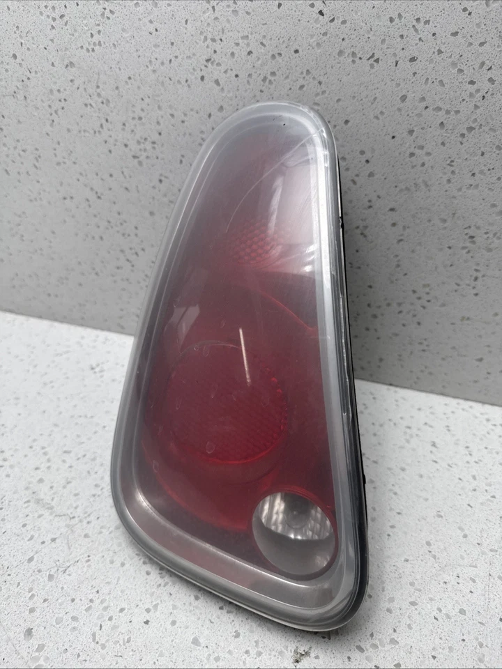 02-08 MINI COOPER Driver Tail Light Convertible - Image 3 of 4