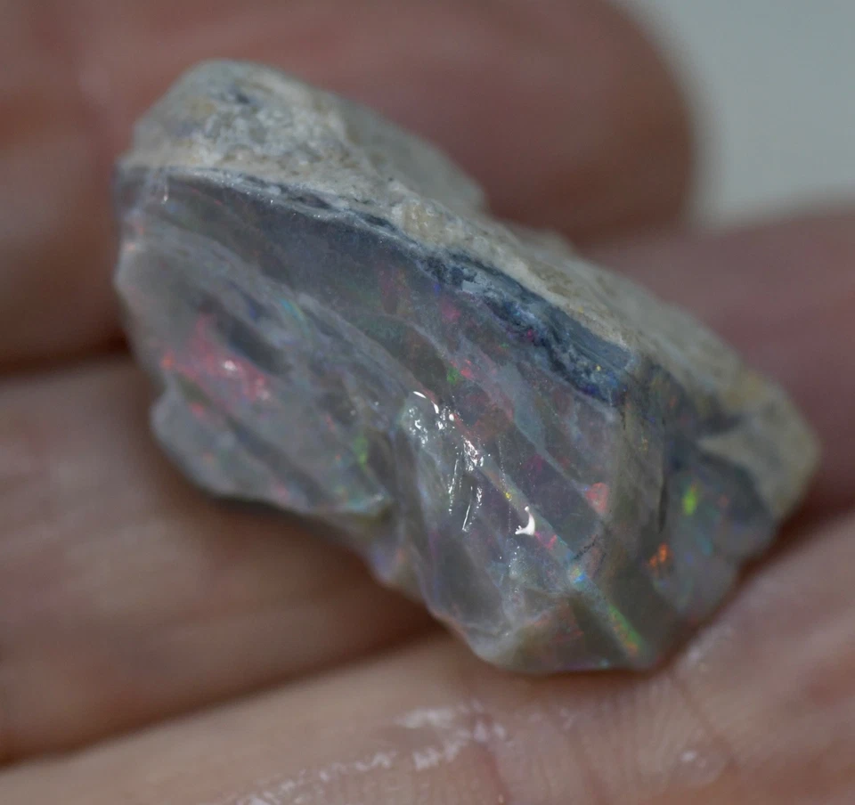 AUSTRALIAN ROUGH BLACK OPAL BRIGHT REDS THICK SKINN TO SKINN COLOR 29ct VIDEO - image 3 of 4