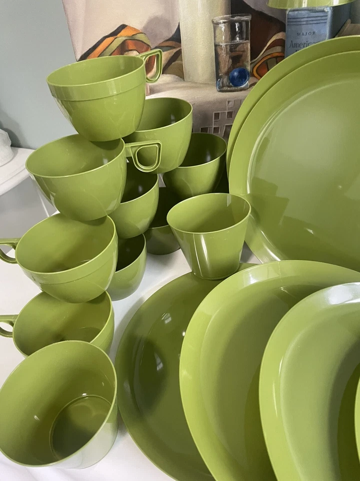 Juego de picnic retro vintage verde aguacate 46 piezas. Ver descripción de placas. Foto 2 de 4