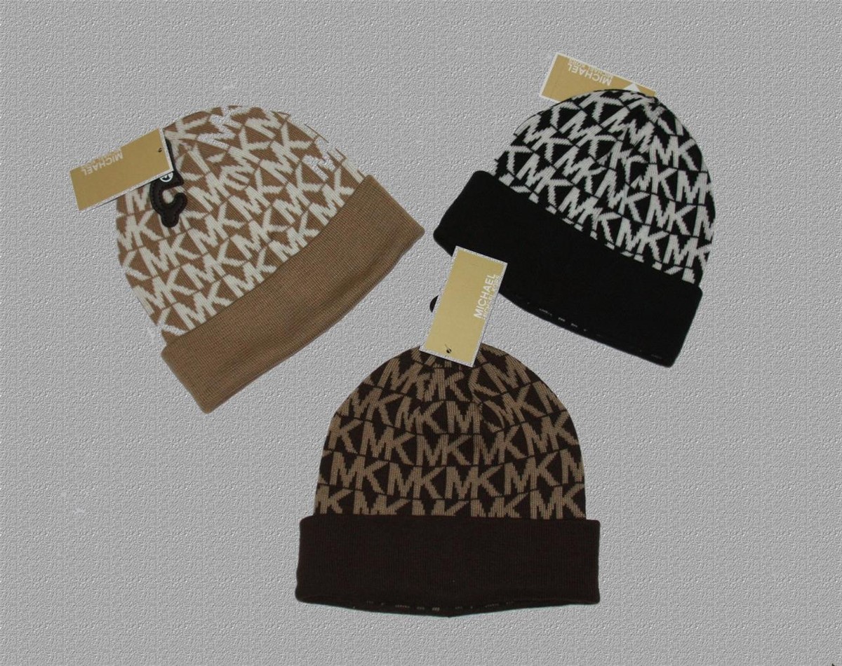 MICHAEL KORS MK Initials Black Tan Brown Knit Beanie Cap Hat  display picture 1