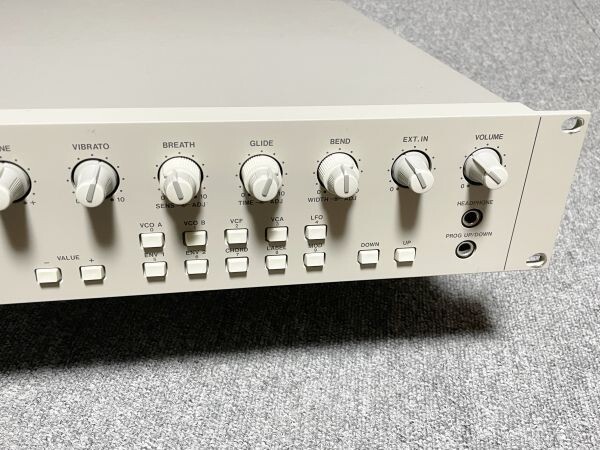 DTM・DAW AKAI EWI3020, EWI3020m Akai EWI3030M Digital PCM Sound Module | zZounds