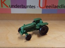 &Uuml;-Ei Wiking Kopien  D 1977-1982    Renault Traktor in gr&uuml;n aus dem &Uuml;-Ei