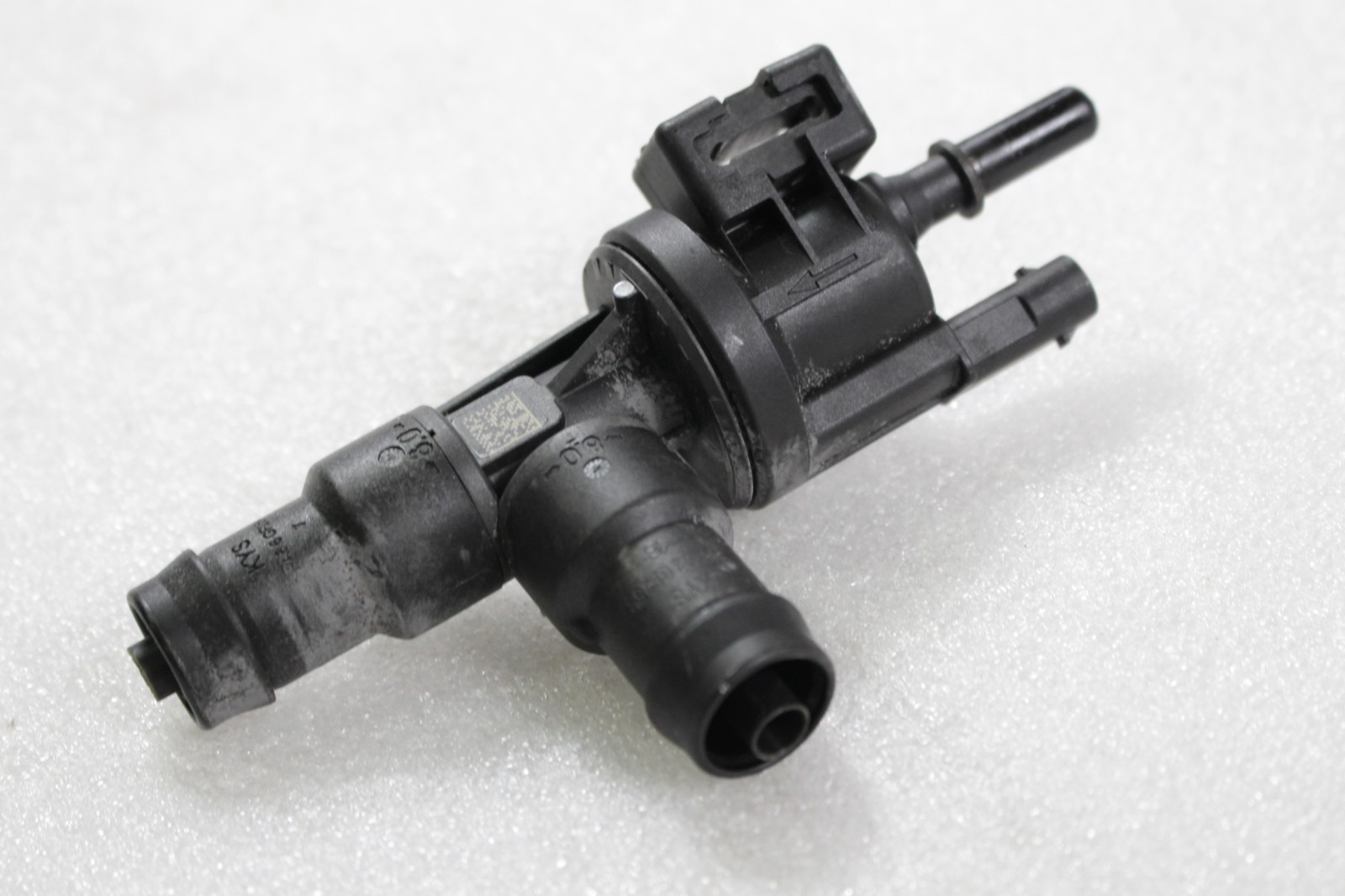 Ferrari 296 GTB, Flush Valve, Used, P/N 751851