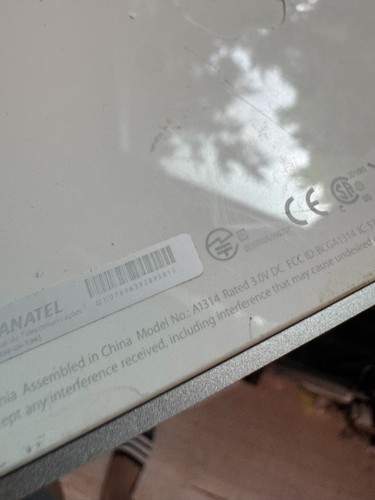 Apple Magic Keyboard A1314 Wireless Bluetooth – Works, No Battery Cover - Picture 8 of 9