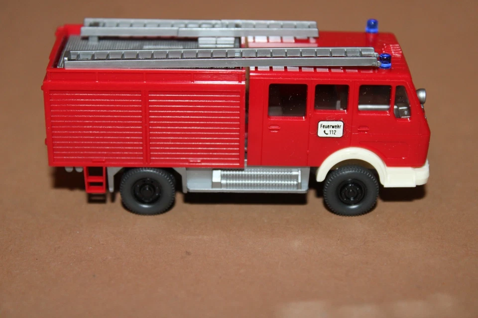 Wiking  20616 Modellauto 1:87 MB Löschgruppenfahrzeug  LF 16 112 Feuerwehr  OVP - Bild 3 von 4