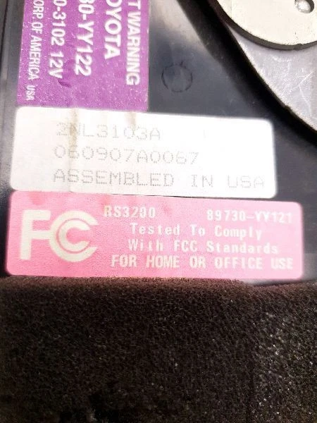 Módulo de aviso de roubo Toyota Tundra 2006 89730-YY122 - Imagem 2 de 4