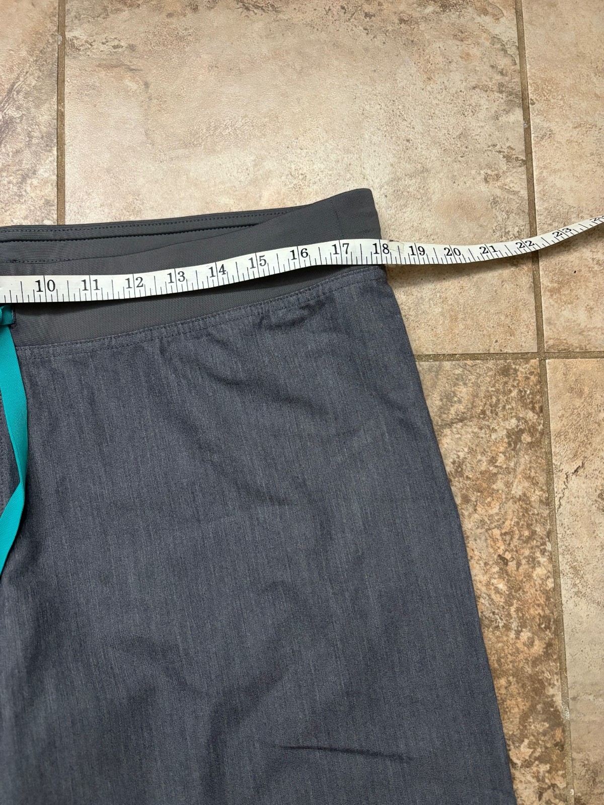 FIGS Livingston Basic Scrub Pants Technical Colle… - image 8