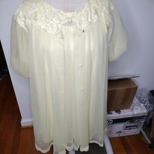 Shadowline Vintage sheer light yellow night g...
