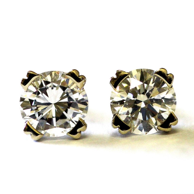 GIA certified new 14k white gold 1.42ct SI1-2 G round diamond stud earrings