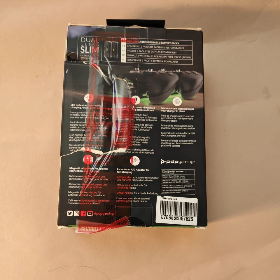 BRAND NEW PDP DUAL ULTRA SLIM CHARGE SYSTEM  XBOX SERIES X / ONE - BLACK - Image 3 of 3