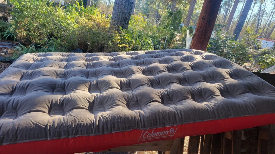 Coleman Quick Bed Air Mattress Queen Size Includes Electric Pump - Image 4 of 4