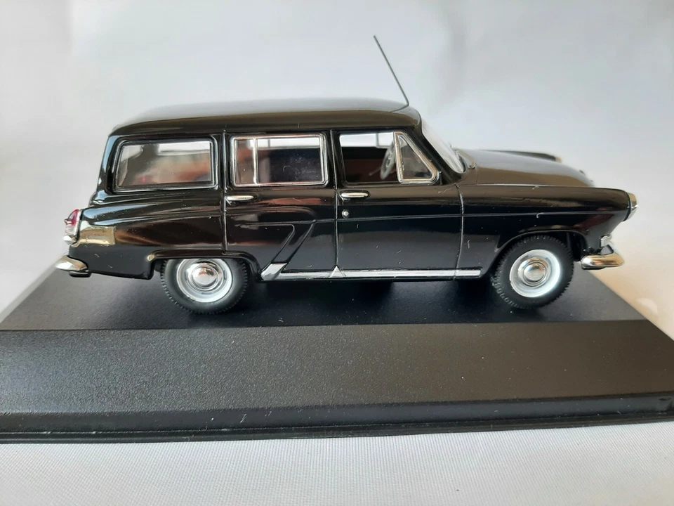 1/43 o scale ixo IST107 1964 GAZ VOLGA M22 1964 black - Image 4 of 4