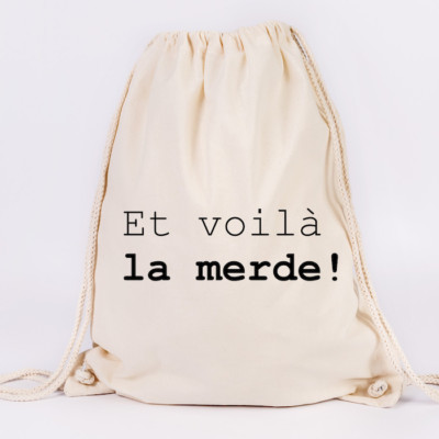 JUNIWORDS Turnbeutel Motiv ''Et voilà la merde!'' ver. Farben Geschenk Tasche