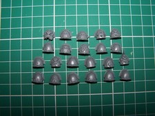 22 Chaos Space Marine Shoulder Pads bits