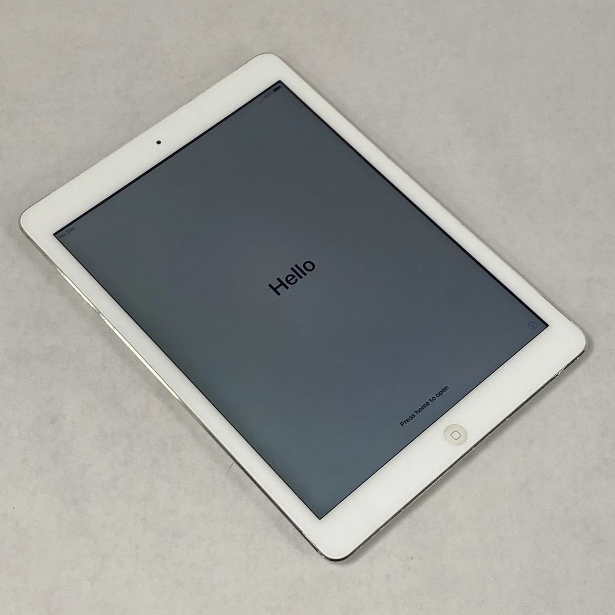iPad AIR 第1世代　16GB Wi-Fi＋セルラー refurb-ipad-air-cell-spacegray