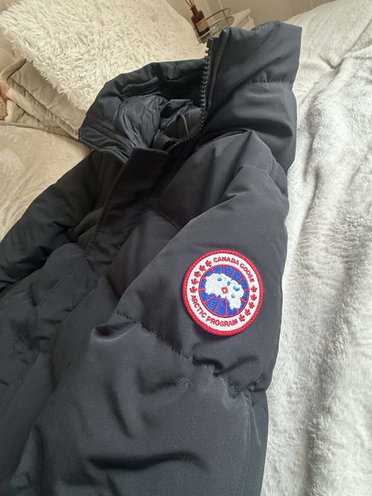 Canada Goose Macmillan Men's Parka Jacket Size M image 3